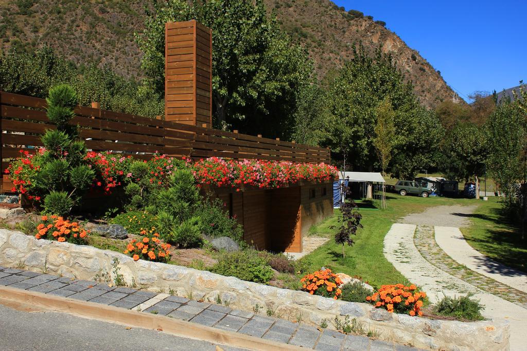 Bungalows Nou Camping La Guingueta D'Aneu Ngoại thất bức ảnh