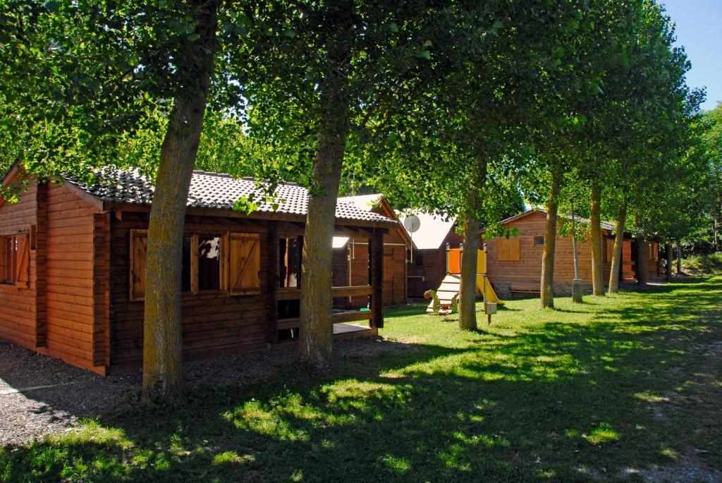 Bungalows Nou Camping La Guingueta D'Aneu Phòng bức ảnh